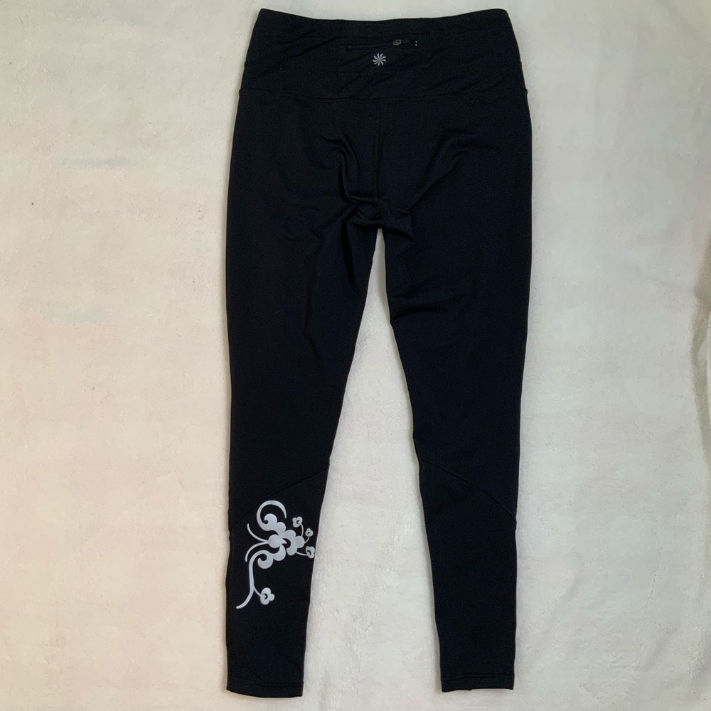 Athleta work out pants size small Black with Ankle Design